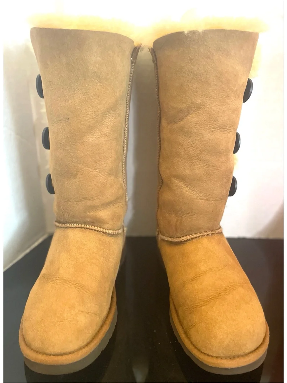 UGG Bailey Button Triplet Chestnut Color Suede Sheepskin Tall Boots Size 7/38